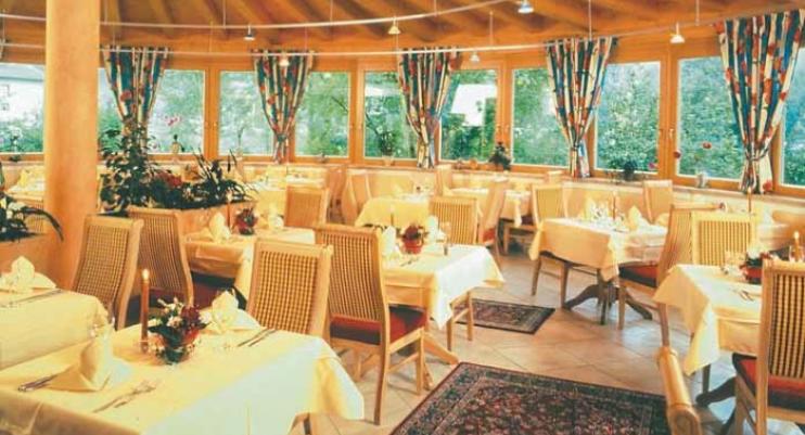 Tyrol Hotel