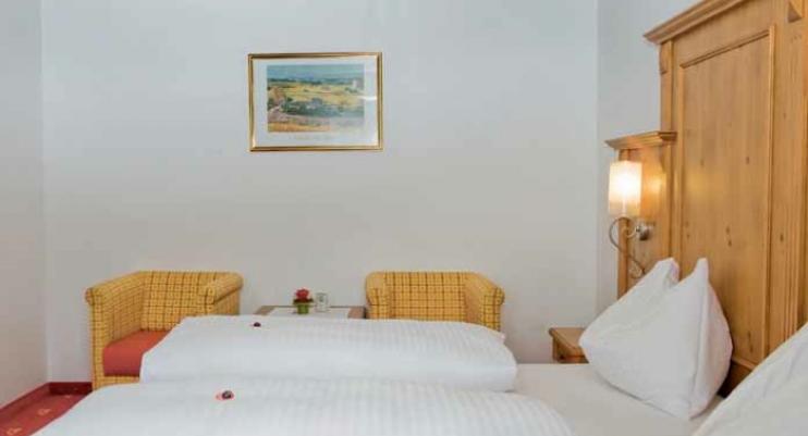 Tyrol Hotel