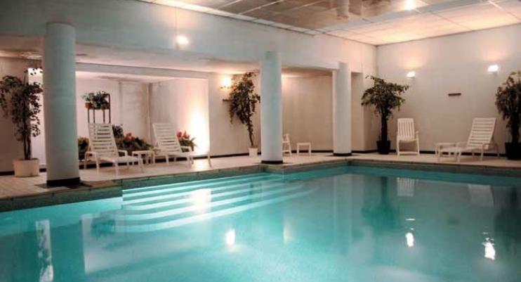 Royal Ours Blanc Hotel