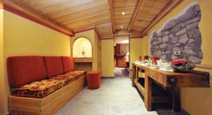 Bucaneve Hotel