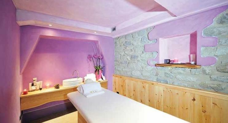 Bucaneve Hotel