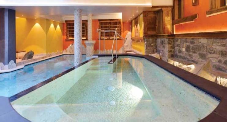 Bucaneve Hotel